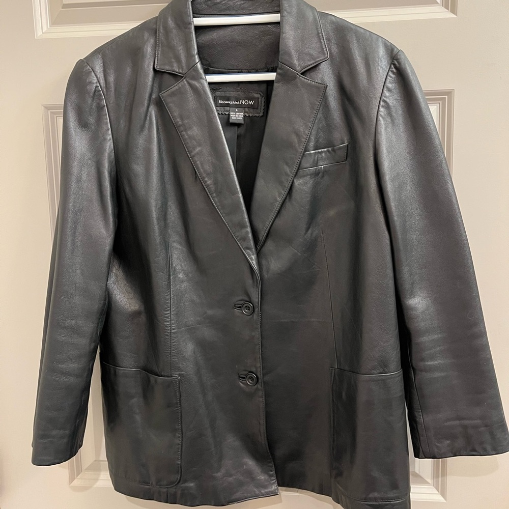Women's Bloomingdale’s black leather blazer L